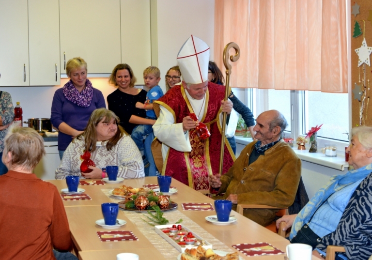 https://www.anger.gv.at/data/image/thumpnail/image.php?image=144/gemeinde_anger_advent2017_3_article_4174_0.jpg&width=768