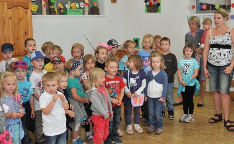 https://www.anger.gv.at/data/image/thumpnail/image.php?image=144/gemeinde_anger_tba_muttertag2012_1_article_3361_0.jpg&width=820