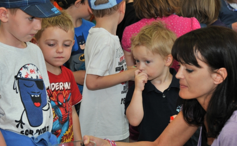 https://www.anger.gv.at/data/image/thumpnail/image.php?image=144/gemeinde_anger_tba_muttertag2012_3_article_3361_2.jpg&width=820